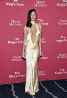 Emily Ratajkowski - King's Trust Global Gala in New York 05/02/2024