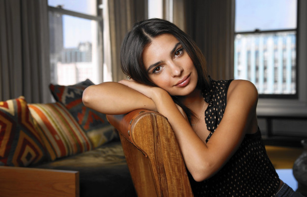 Emily Ratajkowski pic #826103