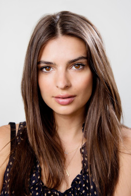 Emily Ratajkowski pic #827855