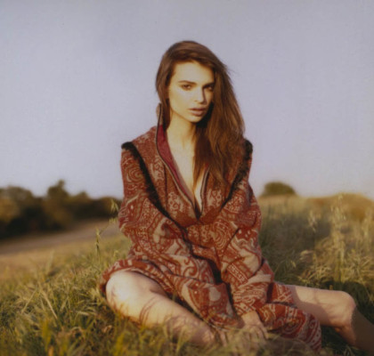 Emily Ratajkowski pic #649643