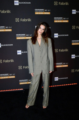 Emily Ratajkowski - CoinGeek BSV Blockchain NFT Cocktail Party 10/04/2021