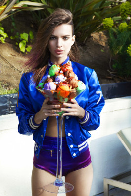 Emily Ratajkowski pic #544530