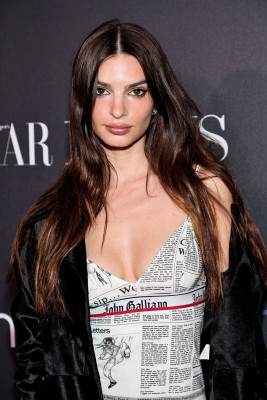 Emily Ratajkowski