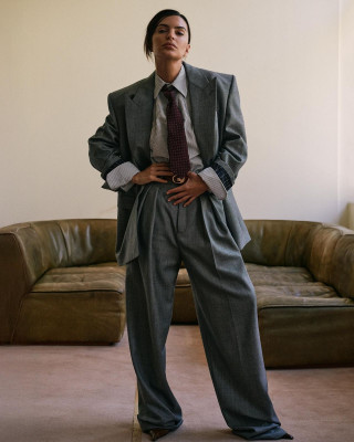 Emily Ratajkowski – VogueTurkey, April 2025