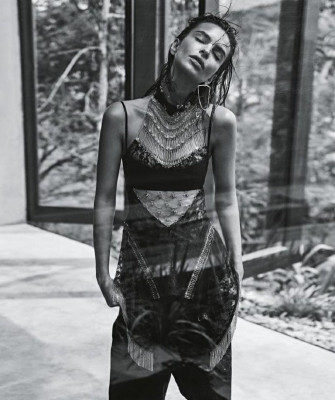 Emily Ratajkowski – Vogue Australia January 2019