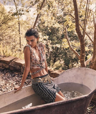 Emily Ratajkowski – Vogue Australia January 2019