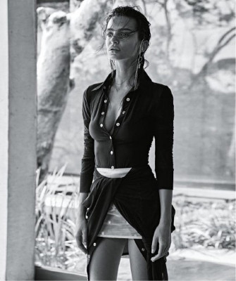 Emily Ratajkowski – Vogue Australia January 2019