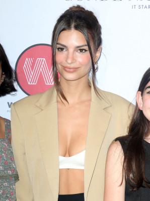 Emily Ratajkowski – WrapWomen Power Women Breakfast in NYC 07/08/2019