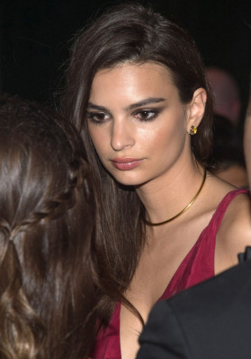 Emily Ratajkowski pic #806424