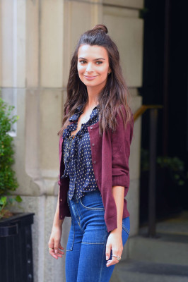 Emily Ratajkowski pic #825593