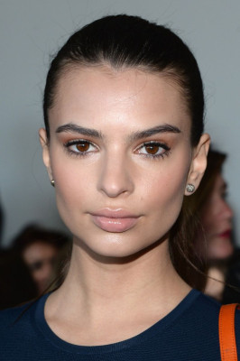 Emily Ratajkowski pic #793011