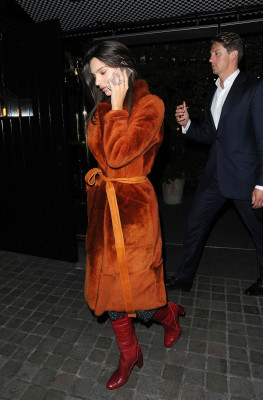 Emily Ratajkowski Night Out Style – Chiltern Firehouse in London