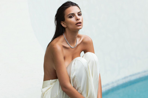 Emily Ratajkowski pic #889158