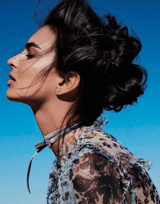 Emily Ratajkowski – Vogue Spain February 2017