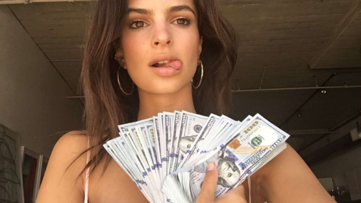 Emily Ratajkowski – Social Media Pics 06/30/2017