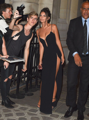 Emily Ratajkowski – Vogue Party in Paris, France