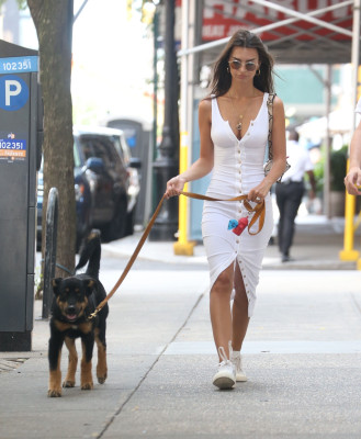 Emily Ratajkowski pic #1206945