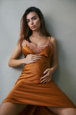 Emily Ratajkowski by Cass Bird for Vogue // October 2020