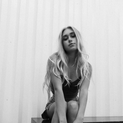 Emily Skinner – Photoshoot September 2019