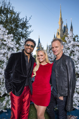 Emma Bunton - Disney Parks Magical Christmas Day Parade 11/10/2019