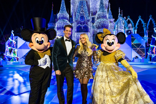 Emma Bunton - Wonderful World of Disney Magical Holiday Celebration! (2019)