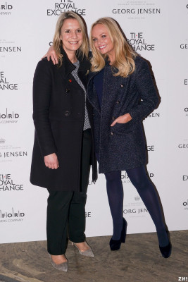 Emma Bunton - Switches lights Royal Exchange fifth annual tree lighting 11/22/17