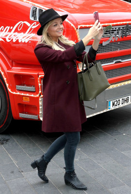 Emma Bunton - Launch of The Wold of Dinosaurs 03/24/2018