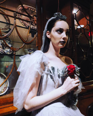 Новые лица: Emma Dumont