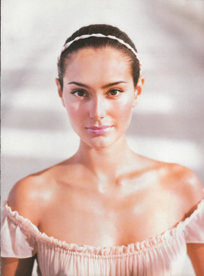 Emma Heming ~ Glamour US December 2001 by Arthur Elgort