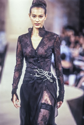 Emma Heming for Hanae Mori Haute Couture SS 1998