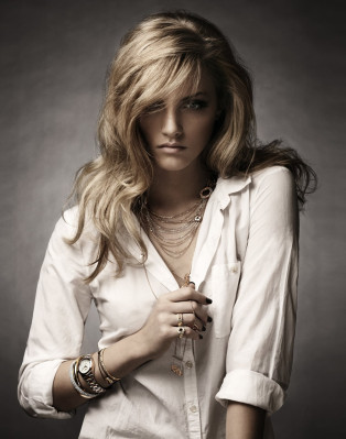 photo 12 in Emma Maclaren gallery [id467651] 2012-02-20 00:00:00