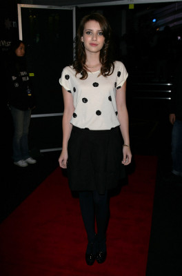 Emma Roberts pic #491359