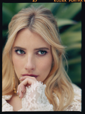 Emma Roberts by Sasha Samsonova for Cosmopolitan || Dec 2020