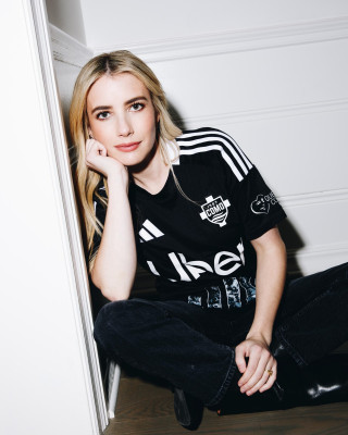 Emma Roberts for Como 1907