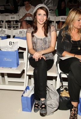 photo 11 in Emma Roberts gallery [id256838] 2010-04-15 00:00:00