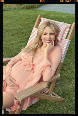 Emma Roberts by Sasha Samsonova for Cosmopolitan || Dec 2020