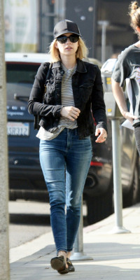 Emma Roberts Street Style