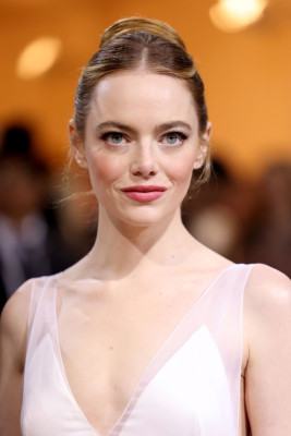 Emma Stone - 2022 MET Gala 05/02/2022