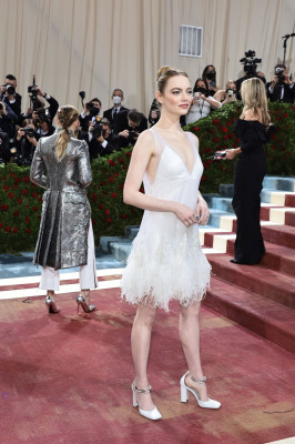 Emma Stone - 2022 MET Gala 05/02/2022