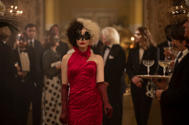 Emma Stone - 'Cruella' Stills // 2021