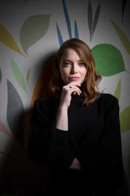 Emma Stone and Rachel Weisz – LA Times December 2018 Photoshoot