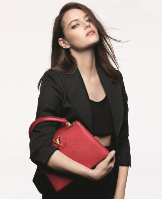 Emma Stone – Louis Vuitton April 2019