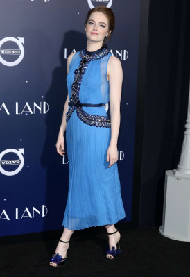 Emma Stone – ‘LA LA Land’ Premiere in Los Angeles