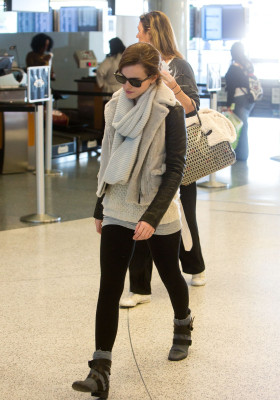 photo 11 in Emma Watson gallery [id625987] 2013-04-18 00:00:00