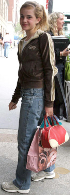 photo 16 in Emma Watson gallery [id616436] 2013-03-22 00:00:00