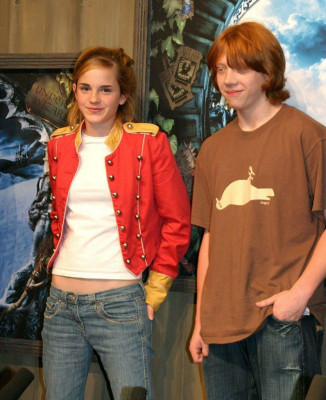 photo 7 in Emma Watson gallery [id624914] 2013-04-14 00:00:00