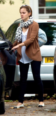 photo 9 in Emma Watson gallery [id649637] 2013-07-13 00:00:00