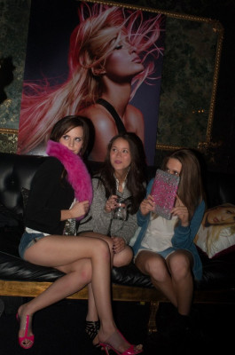 photo 6 in Emma Watson gallery [id649640] 2013-07-13 00:00:00