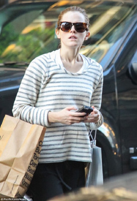 photo 20 in Emma Watson gallery [id643591] 2013-06-23 00:00:00