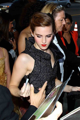 photo 10 in Emma Watson gallery [id644110] 2013-06-25 00:00:00